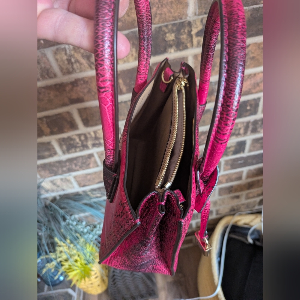 MICHAEL KORS Mercer Hot Pink Python Embossed Leat… - image 6